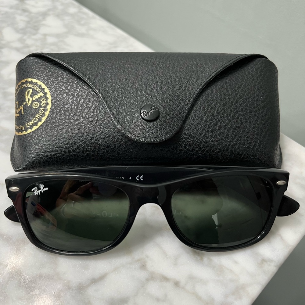 New Wayfarer Raybans